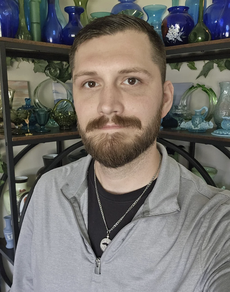 Daniel R. review portrait